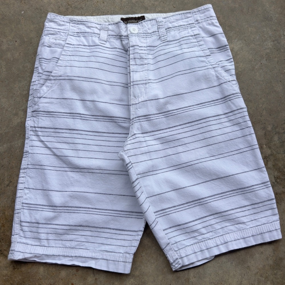 Vintage Y2K No Boundaries Striped Shorts Surfwear White Grey Size 32 (d1a)